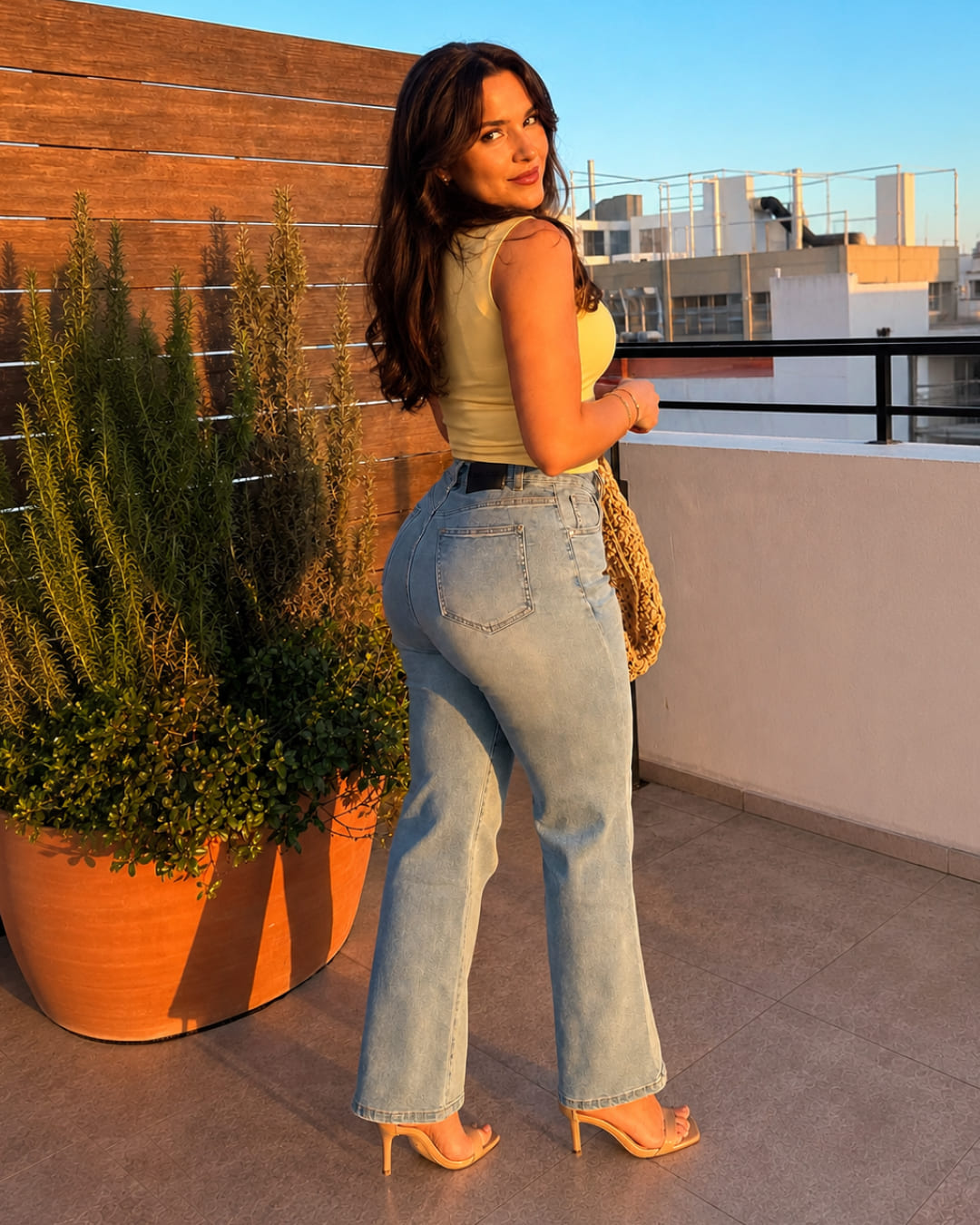 Made for smaller waists & fuller hips