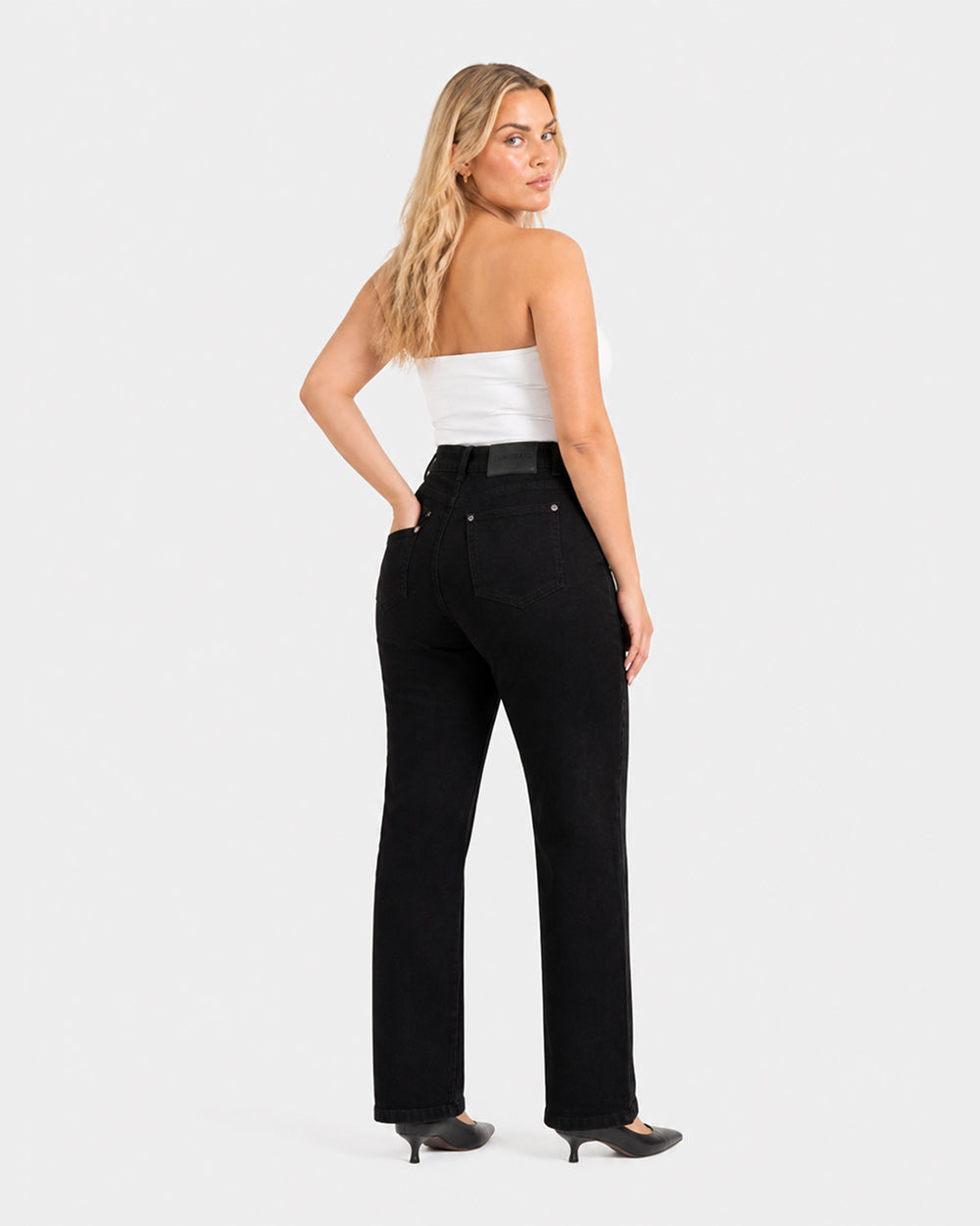 Straight – High-Waist – Black
