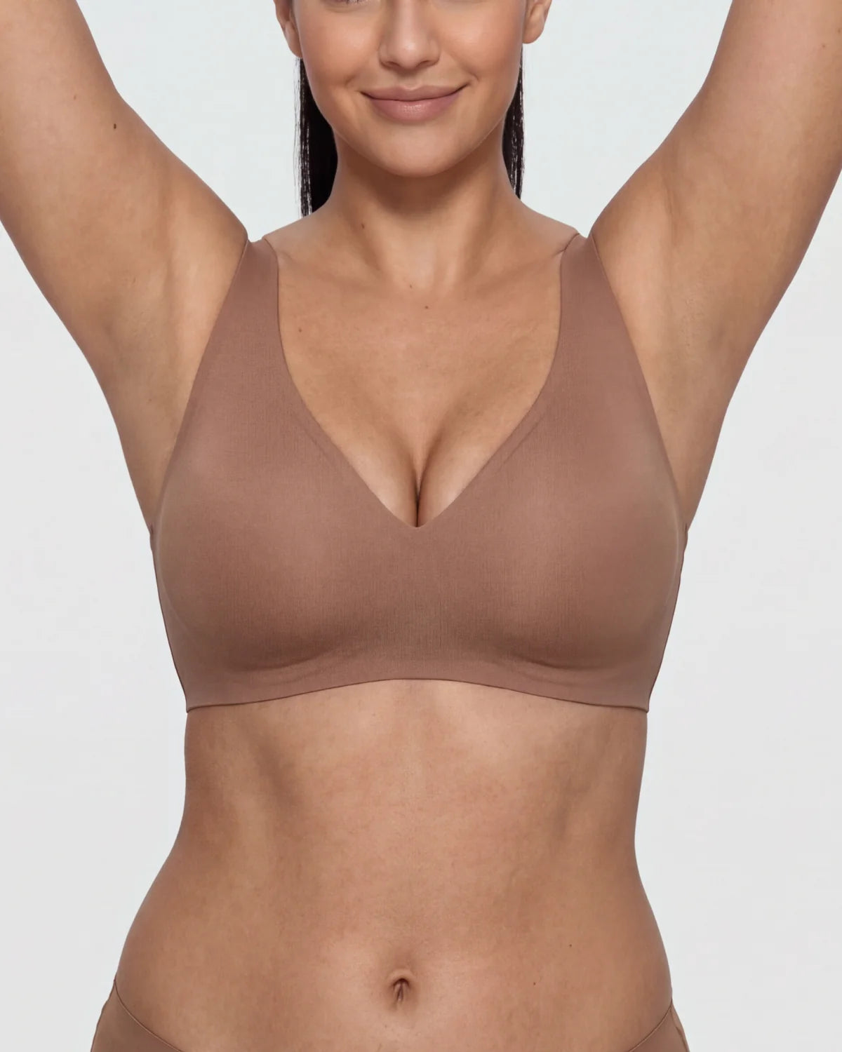 Arms up - CURVS Deep V Bra - Brown #Color_Brown