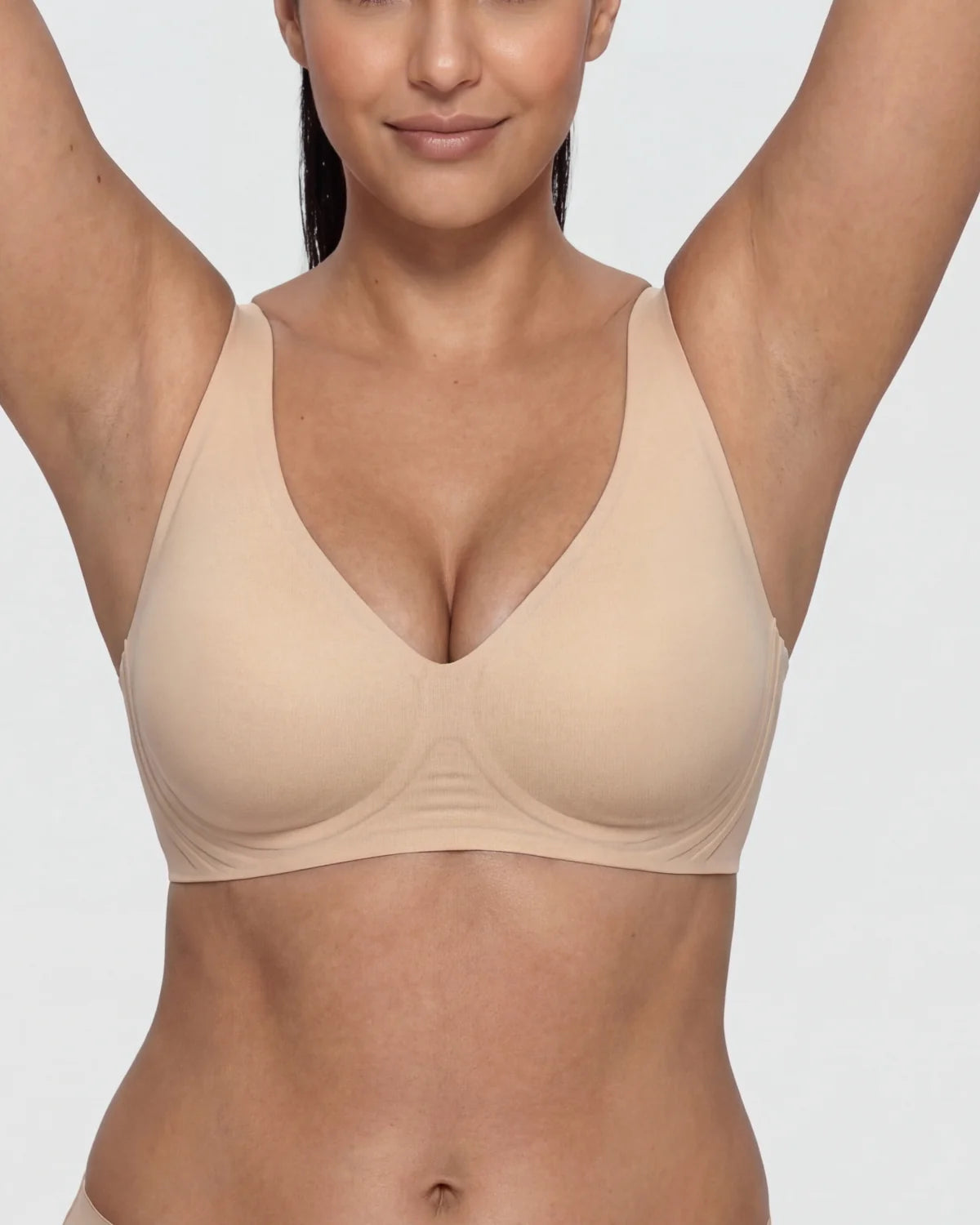 Arms up - CURVS Deep V Bra - Nude #Color_Nude